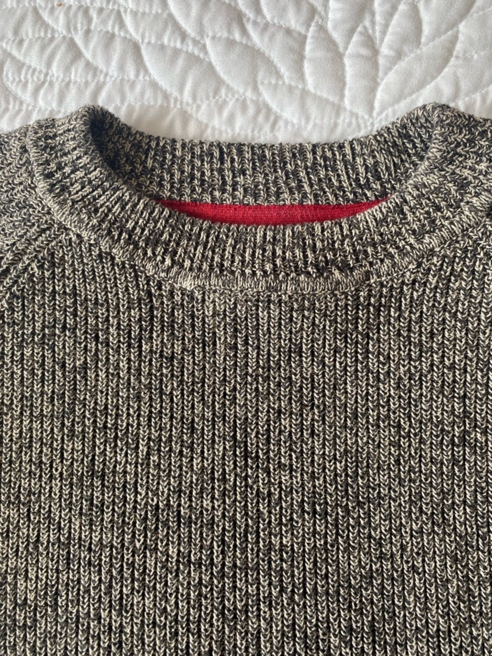 ROOTS Cabin Knit Heathered Gray Crewneck Sweater with Contrast Cuff - Picture 4 of 7
